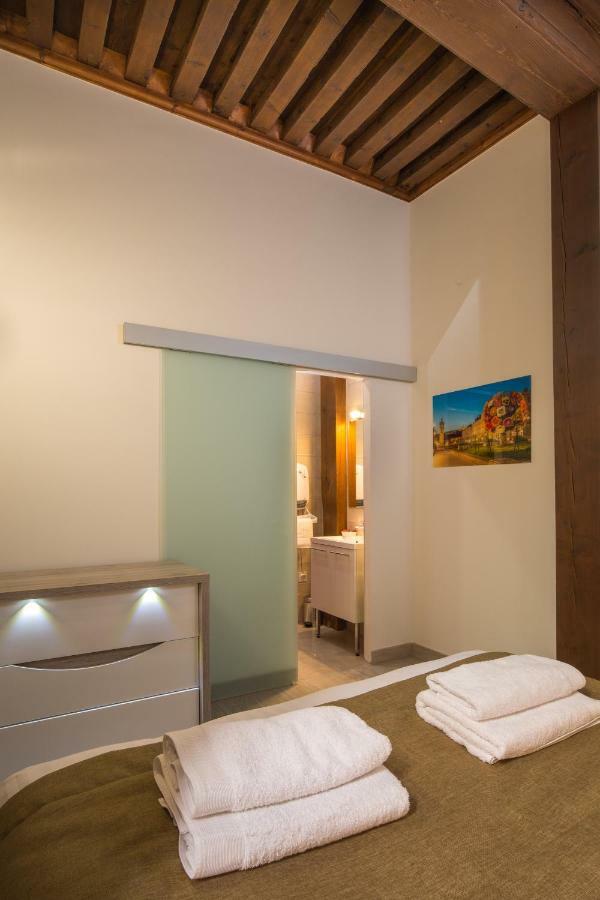 Lyon Cosy Stay Bagian luar foto