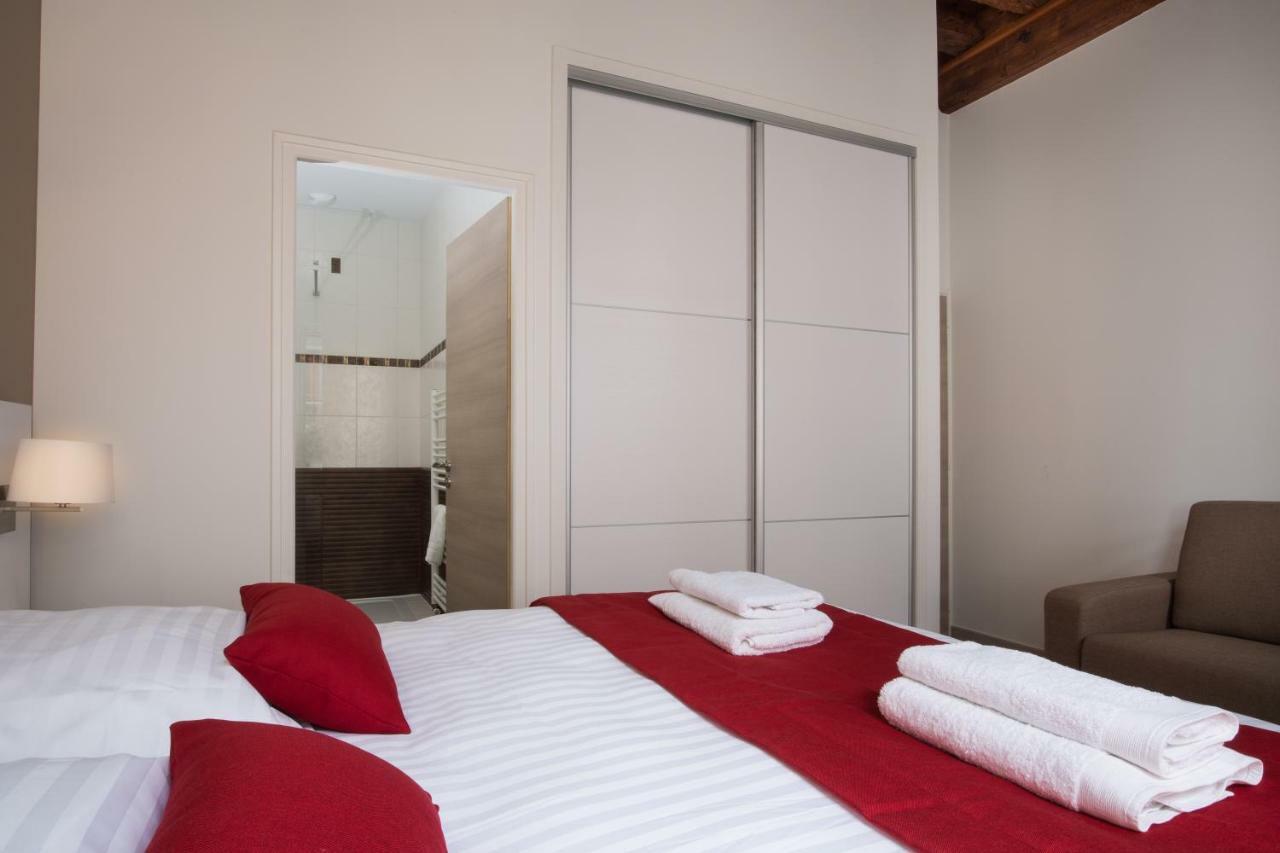 Lyon Cosy Stay Bagian luar foto